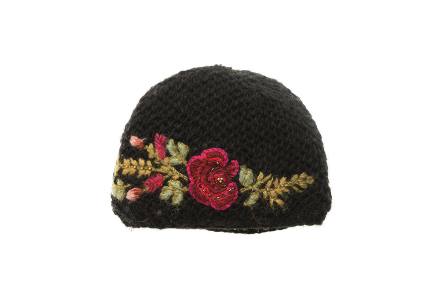 Josephine Cloche - winter hat glove - hand-knit - French Knot