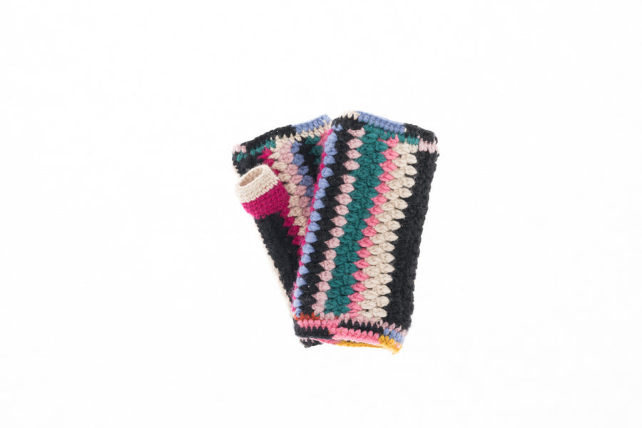 Winnie Crochet Handwarmer