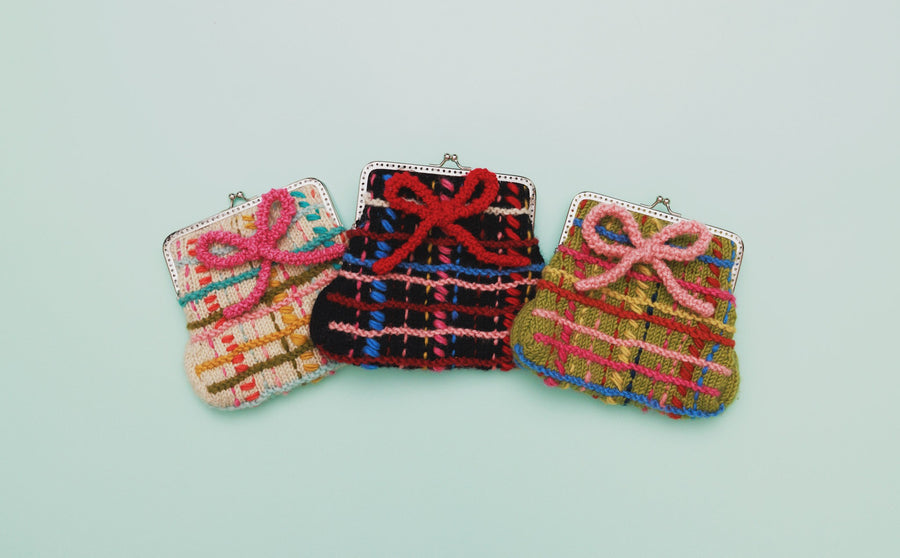 Plaid Clasp Pouch